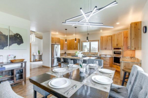 Red Lodge Home with Outdoor Kitchen and Fire Table! Red Lodge